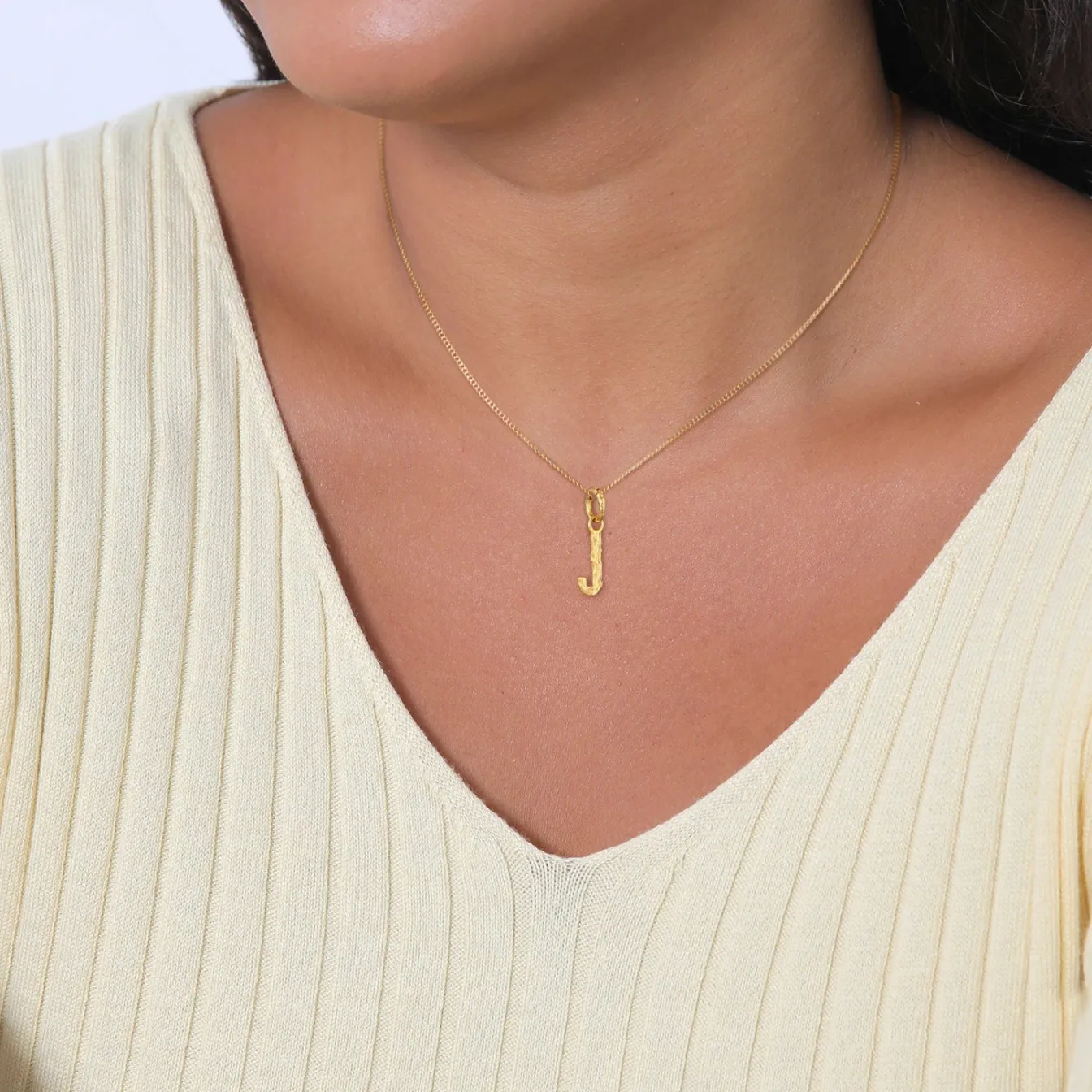 Elli "Anhänger J Organic< Personalisierter Schmuck|Anhänger & Charms