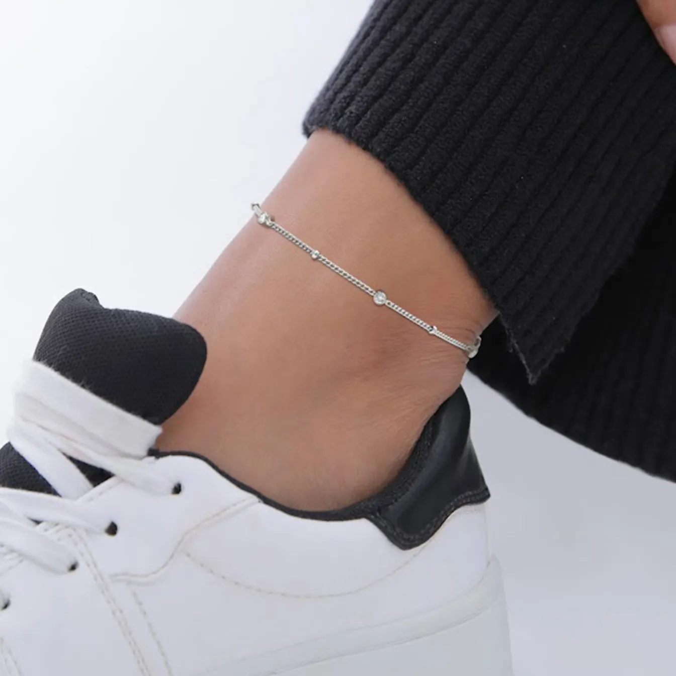 Elli "Fußkettchen Kugeln | Glas Kristalle (Weiß)< Fußschmuck|Silber