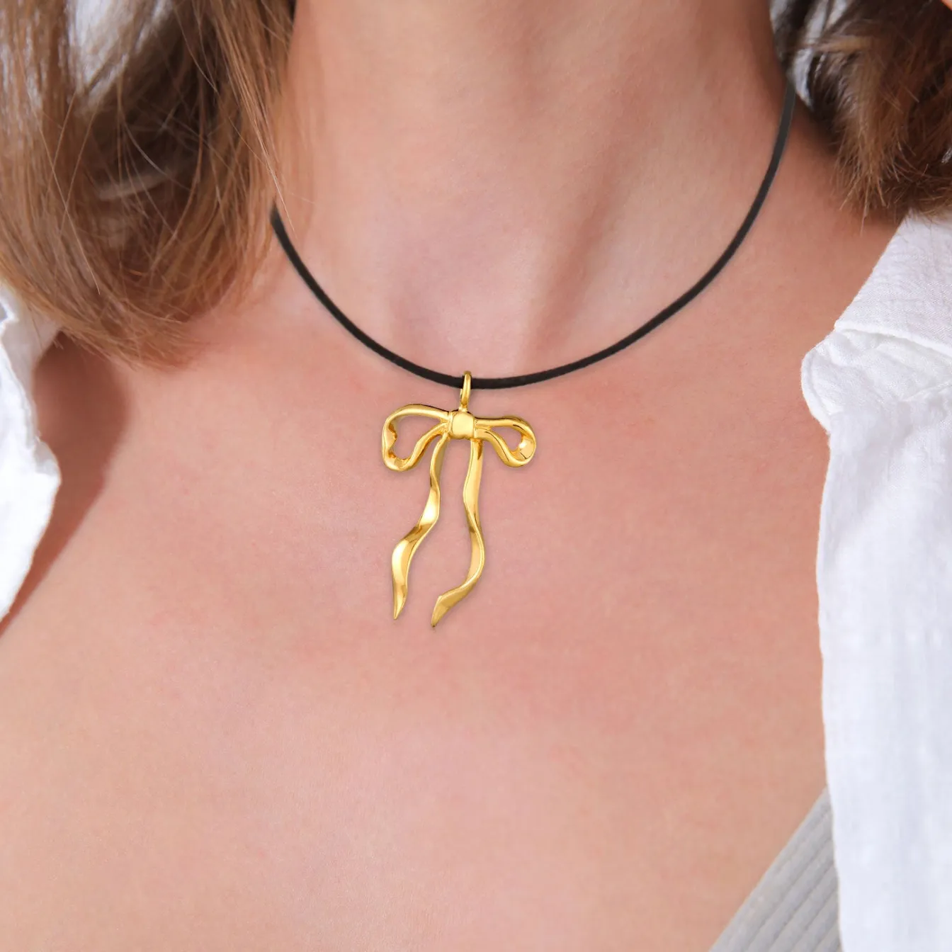Elli "Halskette Anhänger Schleife | Synth. Leder< Symbol-schmuck|Halsketten